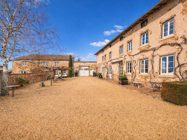 Villa zum Kauf 1.280.000 € 20 Zimmer 1.390 m² 5.435 m² Grundstück frei ab sofort Amions 42260