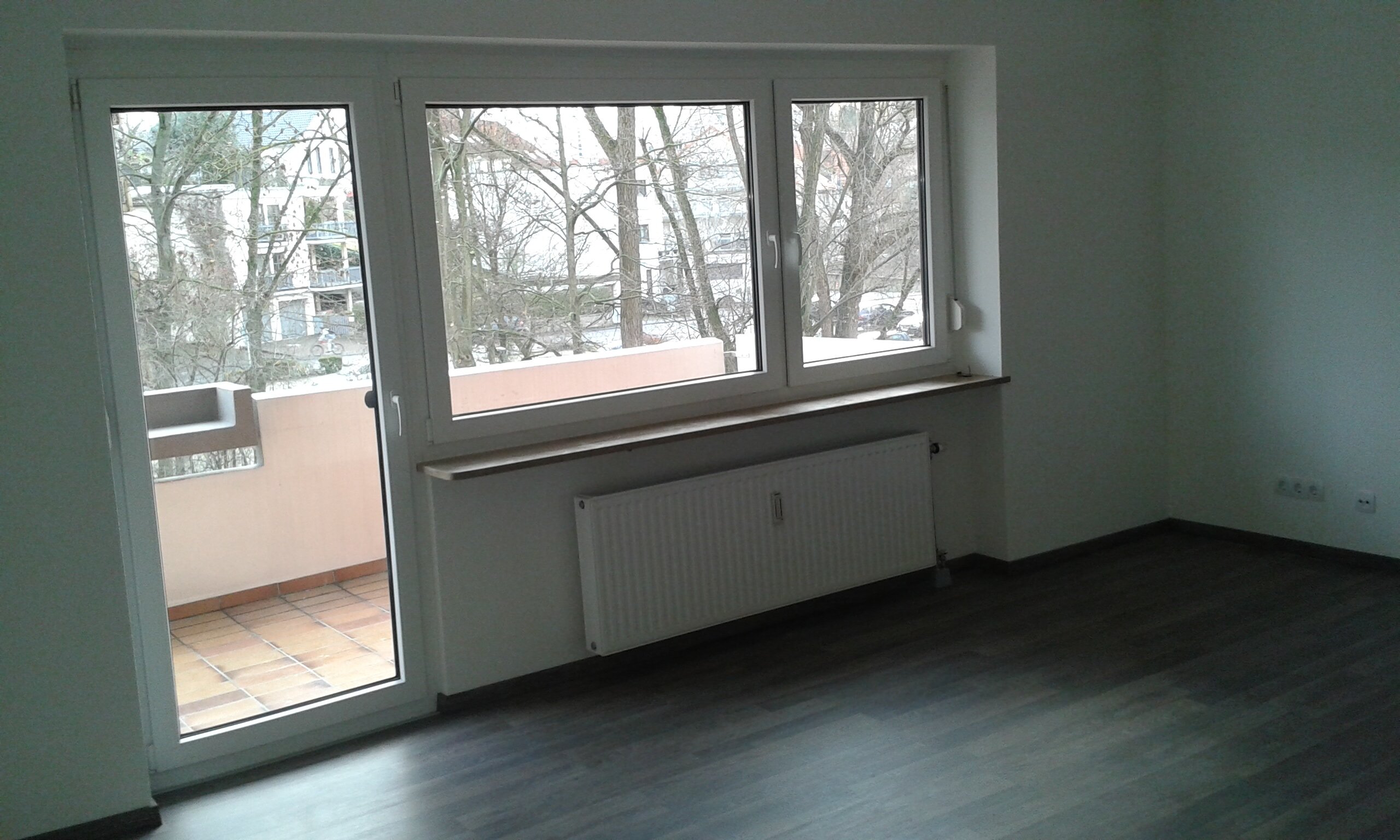 Wohnung zur Miete 970 € 3 Zimmer 93 m²<br/>Wohnfläche 2.<br/>Geschoss 01.11.2024<br/>Verfügbarkeit Versbach Würzburg 97078