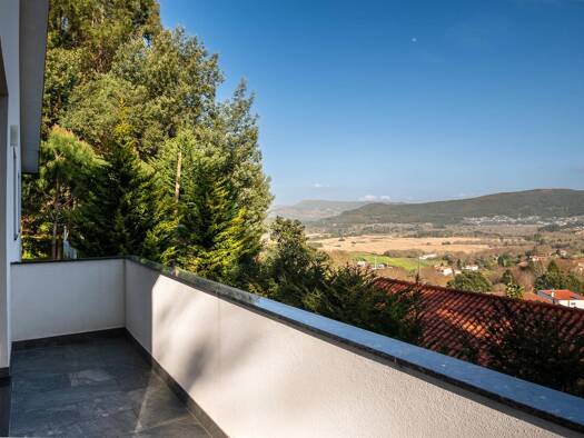 Haus zum Kauf 395.000 € 160 m² 7.462 m² Grundstück Caminha (Matriz) 4910