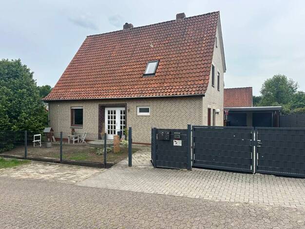 Einfamilienhaus zum Kauf 329.000 € 6 Zimmer 175 m² 774 m² Grundstück Barrien Syke / Barrien 28857