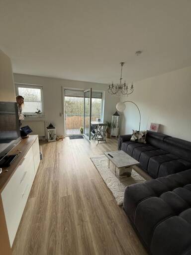 Wohnung zur Miete 700 € 2 Zimmer 55 m² Kist 97270
