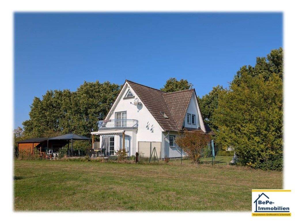 Immobilie in Stolpe - BePe-Immobilien- Einfamilienhaus mit Weitblick auf das Stettiner Haff zu verkaufen - Bild 1