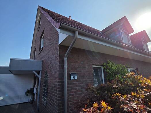 Doppelhaushälfte zum Kauf 279.000 € 4 Zimmer 121 m² 450 m² Grundstück frei ab 01.10.2026 Golzwarden Brake 26919