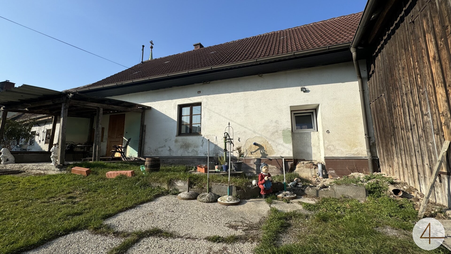 Haus zum Kauf 99.000 € 1.835 m²<br/>Grundstück Weitersfeld 2084