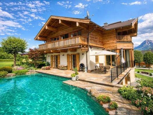 Haus zum Kauf 9 Zimmer 350 m² 10.490 m² Grundstück Velden am Wörther See 9220