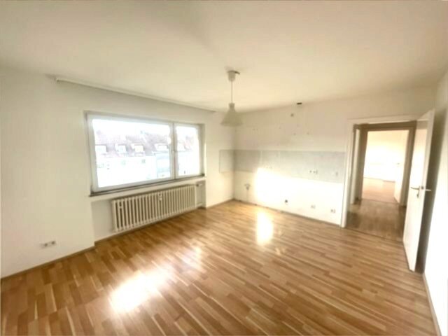 Wohnung zur Miete 610 € 3 Zimmer 84 m²<br/>Wohnfläche 3.<br/>Geschoss ab sofort<br/>Verfügbarkeit Lazarettstr. 26 Westviertel Essen 45127