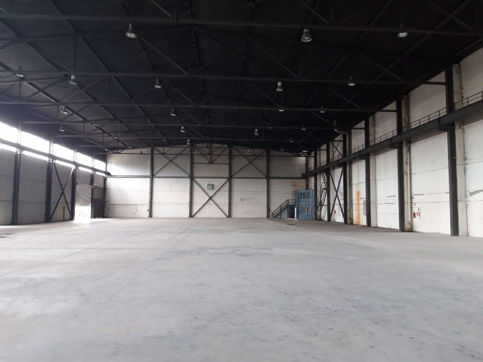 Lagerhalle zur Miete 4.070 m²<br/>Lagerfläche ab 1.800 m²<br/>Teilbarkeit - Seckbach Frankfurt 60388