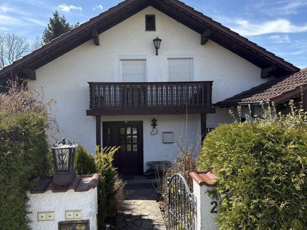 Mehrfamilienhaus zum Kauf provisionsfrei 389.000 € 11 Zimmer 245 m² 1.360 m² Grundstück Pillham Ruhstorf a.d.Rott 94099