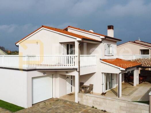Haus zum Kauf 465.000 € 3 Zimmer 210 m² Centar, Loborika