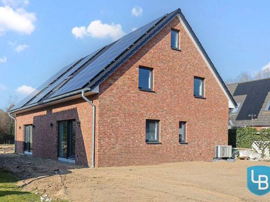 Doppelhaushälfte zur Miete - Erstbezug 1.950 € 5 Zimmer 133,7 m² 450 m² Grundstück frei ab sofort Padenstedt 24634