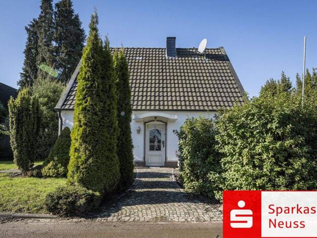 Einfamilienhaus zum Kauf 299.000 € 4 Zimmer 84 m² 853 m² Grundstück Wevelinghoven Grevenbroich 41516