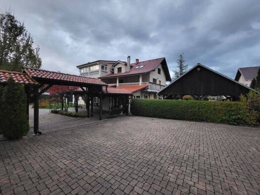 Haus zum Kauf 690.000 € 7 Zimmer 600 m² Brod na Kupi, Delnice Delnice