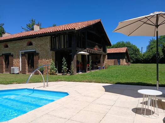 Haus zum Kauf 720.000 € 550 m² 21.177 m² Grundstück Bougue 40090