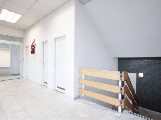 Bürofläche zur Miete provisionsfrei 6 Zimmer 252 m² Bürofläche teilbar von 15 m² bis 70 m² Heinrich-Hertz-Straße 42 Unterfeldhaus Erkrath 40699