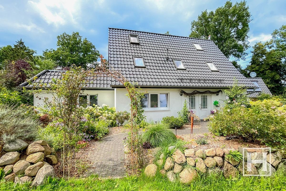 Einfamilienhaus zum Kauf 529.000 € 4 Zimmer 156 m²<br/>Wohnfläche 1.492 m²<br/>Grundstück Schmalfeld 24640