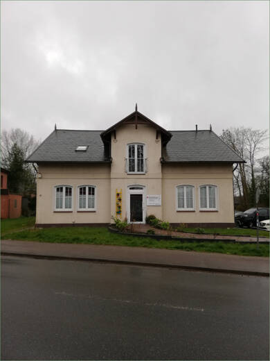 Haus zum Kauf 395.000 € 1.374 m² Grundstück Bahnhofstraße 15 Himmelpforten Himmelpforten 21709