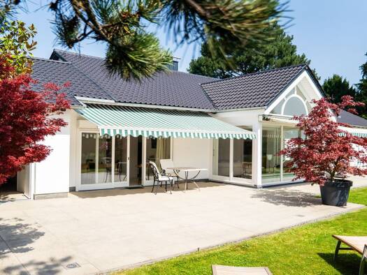 Villa zum Kauf 2.950.000 € 7 Zimmer 240 m² 1.800 m² Grundstück Ebersteinburg Baden-Baden 76530