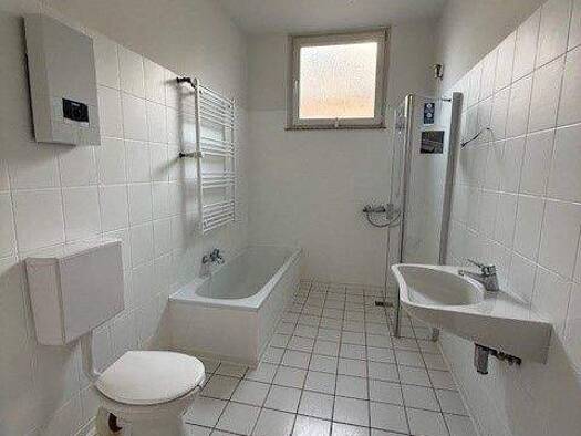 Wohnung zur Miete 640 € 3 Zimmer 96 m² Kernstadt Paderborn 33098