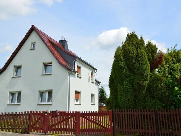 Einfamilienhaus zum Kauf 249.000 € 4 Zimmer 112 m² 1.073 m² Grundstück frei ab sofort Frohburg Frohburg 04654