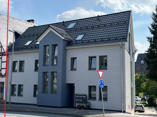 Haus zum Kauf als Kapitalanlage geeignet 268 m² 408 m² Grundstück Erndtebrück 57339