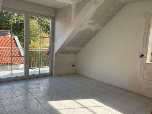 Wohnung zur Miete 1.000 € 4 Zimmer 130 m² 2. Geschoss frei ab sofort Mackenzell Hünfeld 36088