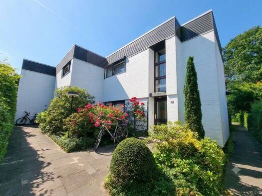 Wohnung zum Kauf 390.000 € 4 Zimmer 90,7 m² Poppenbüttel Hamburg / Poppenbüttel 22399