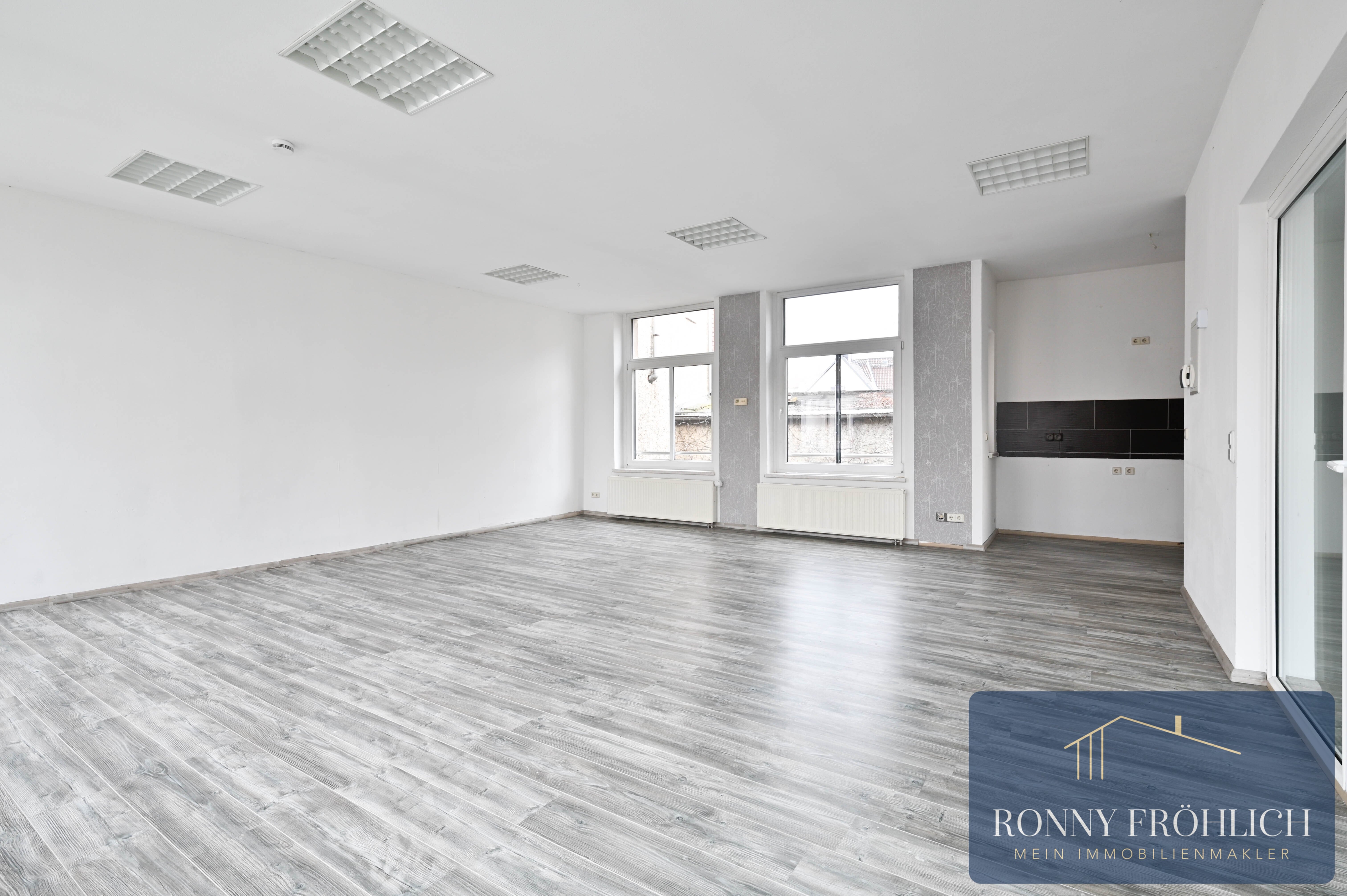 Wohnung zur Miete 583 € 3 Zimmer 106 m²<br/>Wohnfläche Meerane Meerane 08393