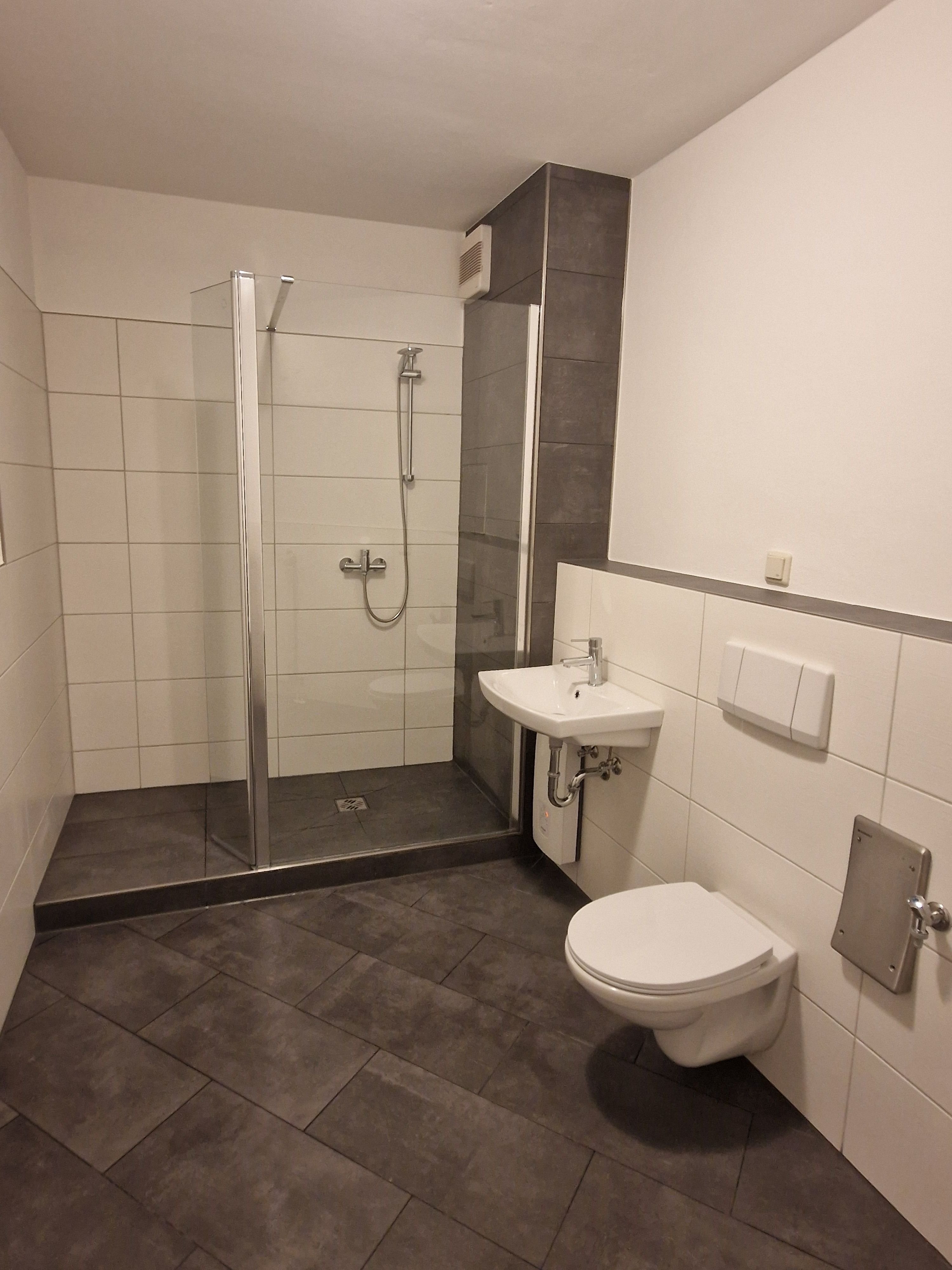 Wohnung zur Miete 1.020 € 4 Zimmer 120 m²<br/>Wohnfläche 4.<br/>Geschoss ab sofort<br/>Verfügbarkeit Weststr. 20 Döbeln Döbeln 04720