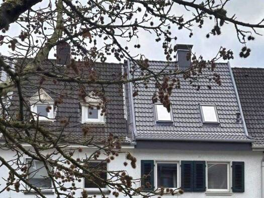 Reihenmittelhaus zum Kauf 317.000 € 5 Zimmer 111 m² 341 m² Grundstück frei ab sofort Barmen Wuppertal 42283