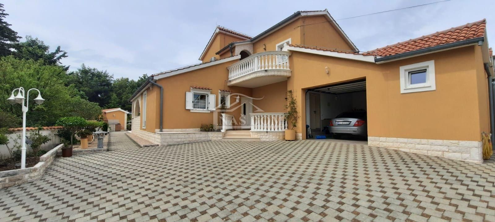 Haus zum Kauf 600.000 € 4 Zimmer 180 m²<br/>Wohnfläche 1.094 m²<br/>Grundstück Vodice 22211