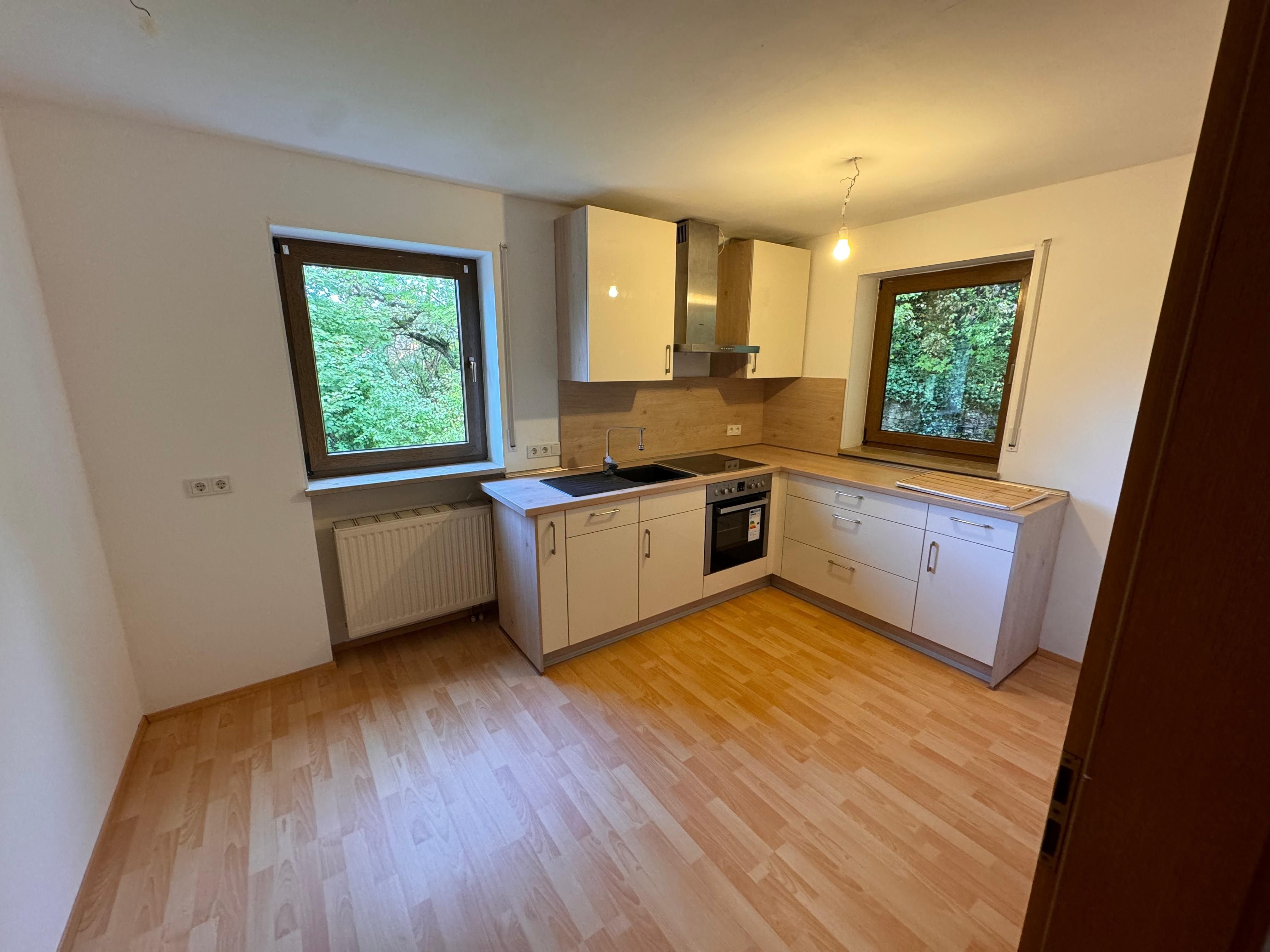 Wohnung zur Miete 810 € 4 Zimmer 90 m²<br/>Wohnfläche 1.<br/>Geschoss ab sofort<br/>Verfügbarkeit Josef-Zickler-Straße 61 Herschfeld Bad Neustadt an der Saale 97616