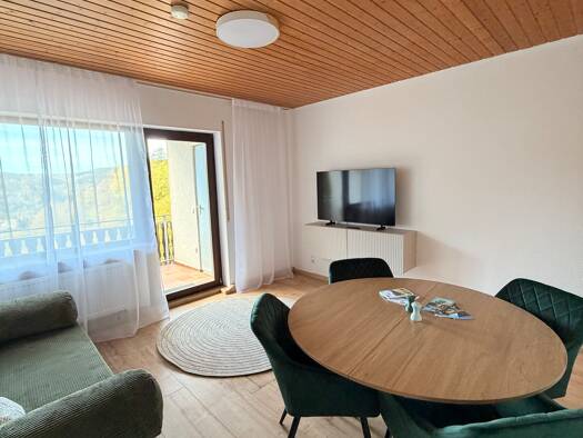 Wohnung zur Miete 650 € 2 Zimmer 41,2 m² Geschoss 1/3 frei ab sofort Stadtgebiet Triberg im Schwarzwald 78098