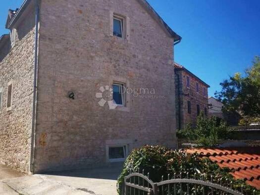 Einfamilienhaus zum Kauf 420.000 € 5 Zimmer 200 m² Milna Milna 21405