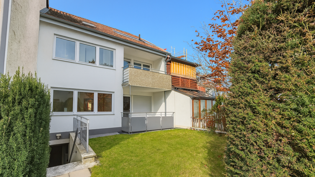 Haus zum Kauf 675.000 € 7,5 Zimmer 184 m² 304 m² Grundstück Wendlingen 73240