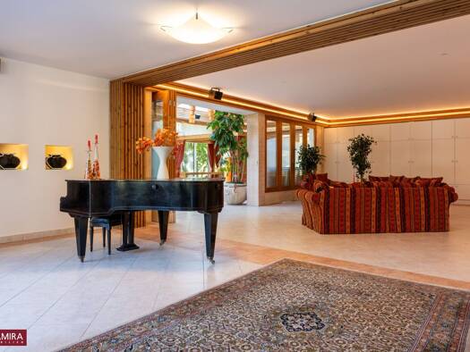 Villa zum Kauf 2.890.000 € 799 m² 2.033 m² Grundstück Fischamend 2401