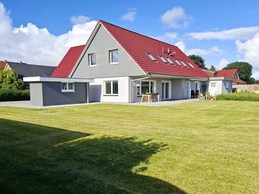 Doppelhaushälfte zum Kauf 449.000 € 4 Zimmer 150 m² 876 m² Grundstück Nordstrand 25845