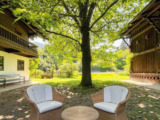 Bauernhaus zum Kauf 3.190.000 € 15 Zimmer 398 m² 6.435 m² Grundstück Straßwalchen 5204