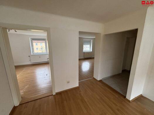 Wohnung zur Miete 373 € 3 Zimmer 71,6 m² 1. Geschoss frei ab 01.04.2026 Herta-Schweiger-Straße Hinterberg Steyr 4400
