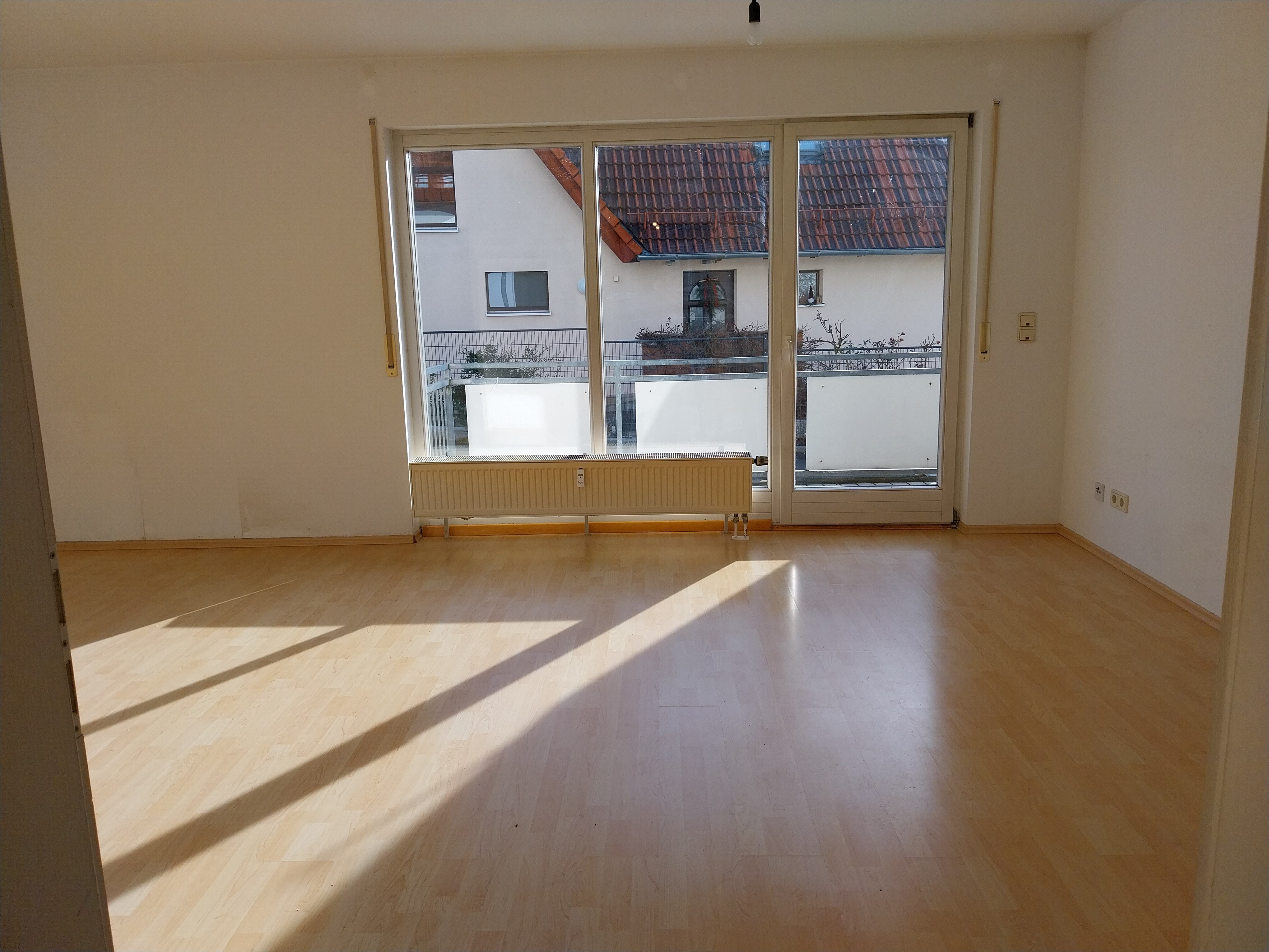 Wohnung zum Kauf 274.000 € 3 Zimmer 74,5 m²<br/>Wohnfläche EG<br/>Geschoss ab sofort<br/>Verfügbarkeit Lauf rechts Lauf an der Pegnitz 91207