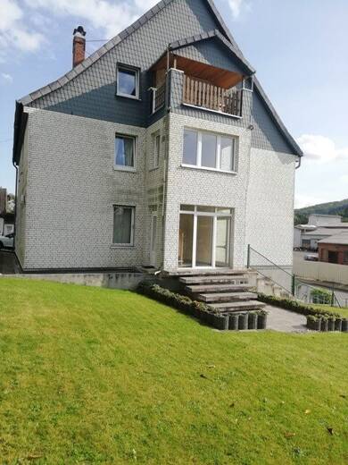 Mehrfamilienhaus zum Kauf provisionsfrei 250.000 € 15 Zimmer 323 m² 936 m² Grundstück Homburgstr. 5 Eschershausen Eschershausen 37632
