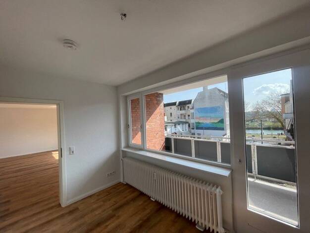 Wohnung zur Miete 675 € 2 Zimmer 58,2 m² Souterrain frei ab sofort Königstraße 2 Holtenau Kiel 24159