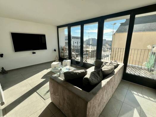 Loft zur Miete 2.250 € 2 Zimmer 70 m² Stadtmitte Rostock 18055