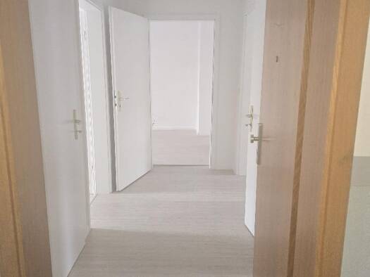 Wohnung zur Miete 400 € 3 Zimmer 80 m² 3. Geschoss Elisenstraße 29 Zentrum Chemnitz 09111
