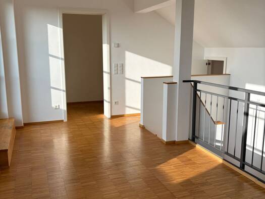 Maisonette zur Miete 1.485 € 3 Zimmer 100 m² Geschoss 6/7 frei ab 01.02.2026 Kurt-Eisner-Straße 57 a Südvorstadt Leipzig 04275