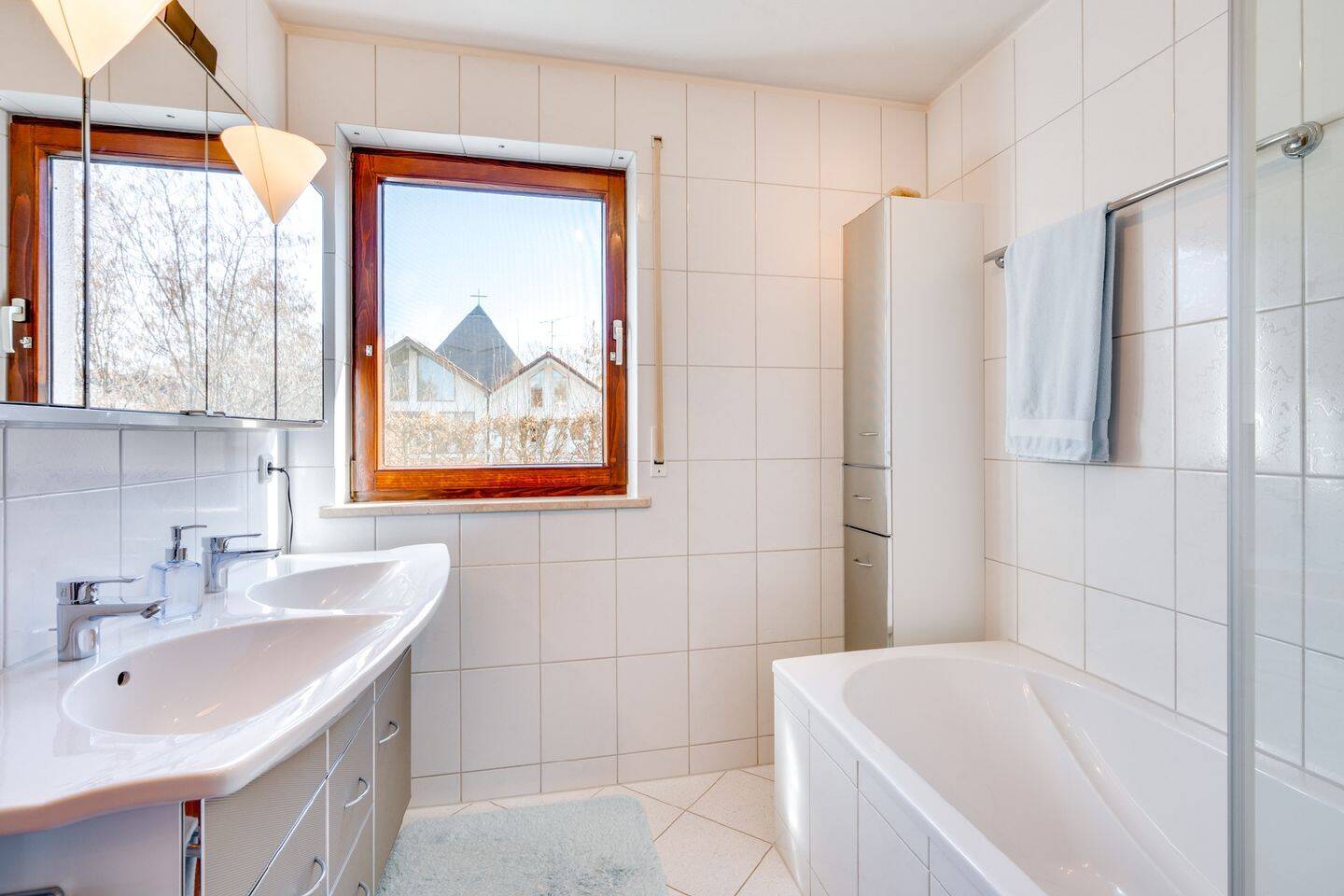 Immobilie in Herrsching am Ammersee - AIGNER - Helle 3-Zimmer-Wohnung mit Westbalkon in ruhiger Lage - Bild 3