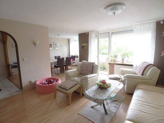 Wohnung zum Kauf 260.000 € 3,5 Zimmer 85 m² 3. Geschoss Goethering Deutenbach Stein 90547