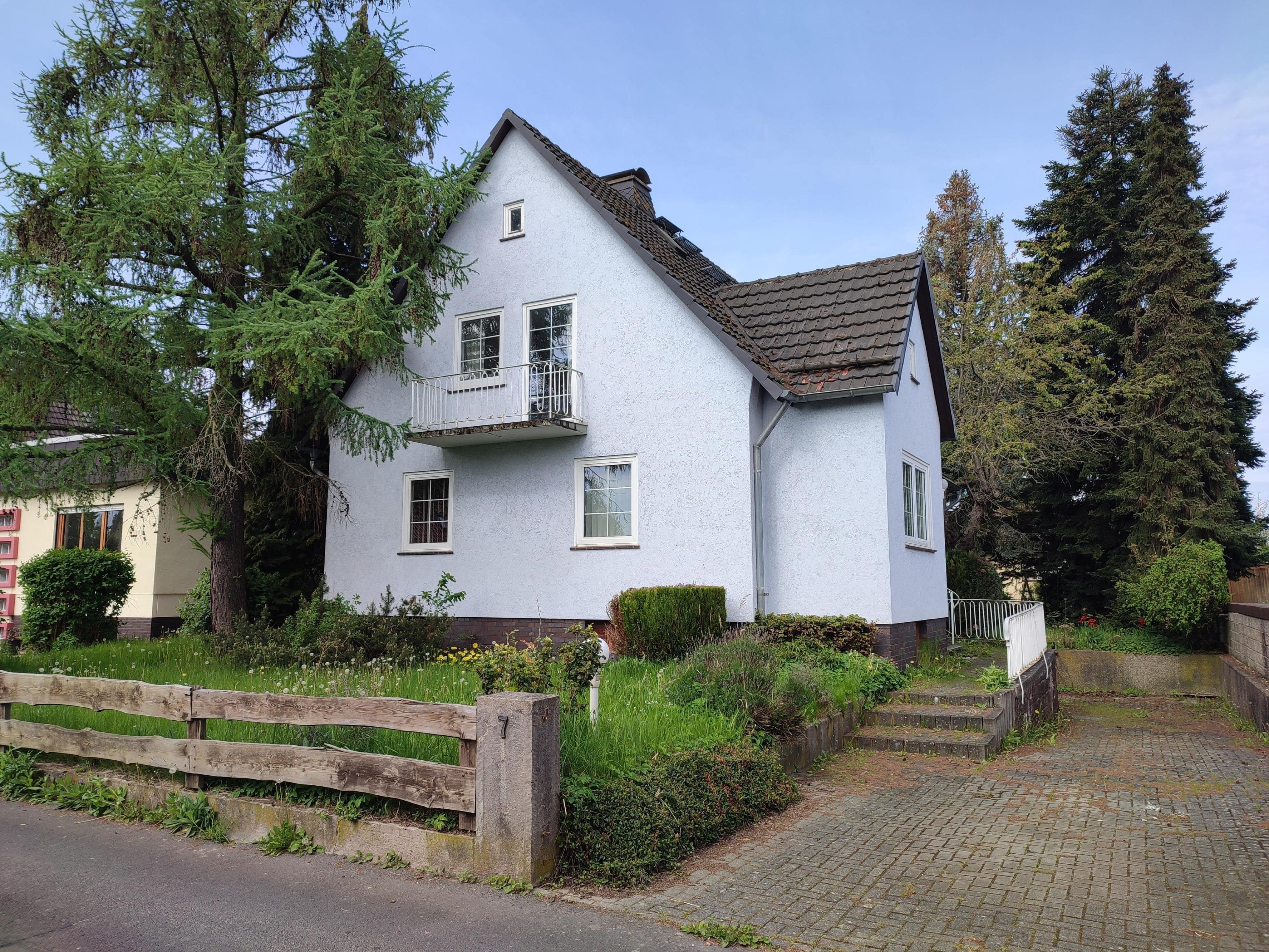 Einfamilienhaus zum Kauf 398.000 € 9 Zimmer 175 m²<br/>Wohnfläche 663 m²<br/>Grundstück Niedervellmar Vellmar 34246