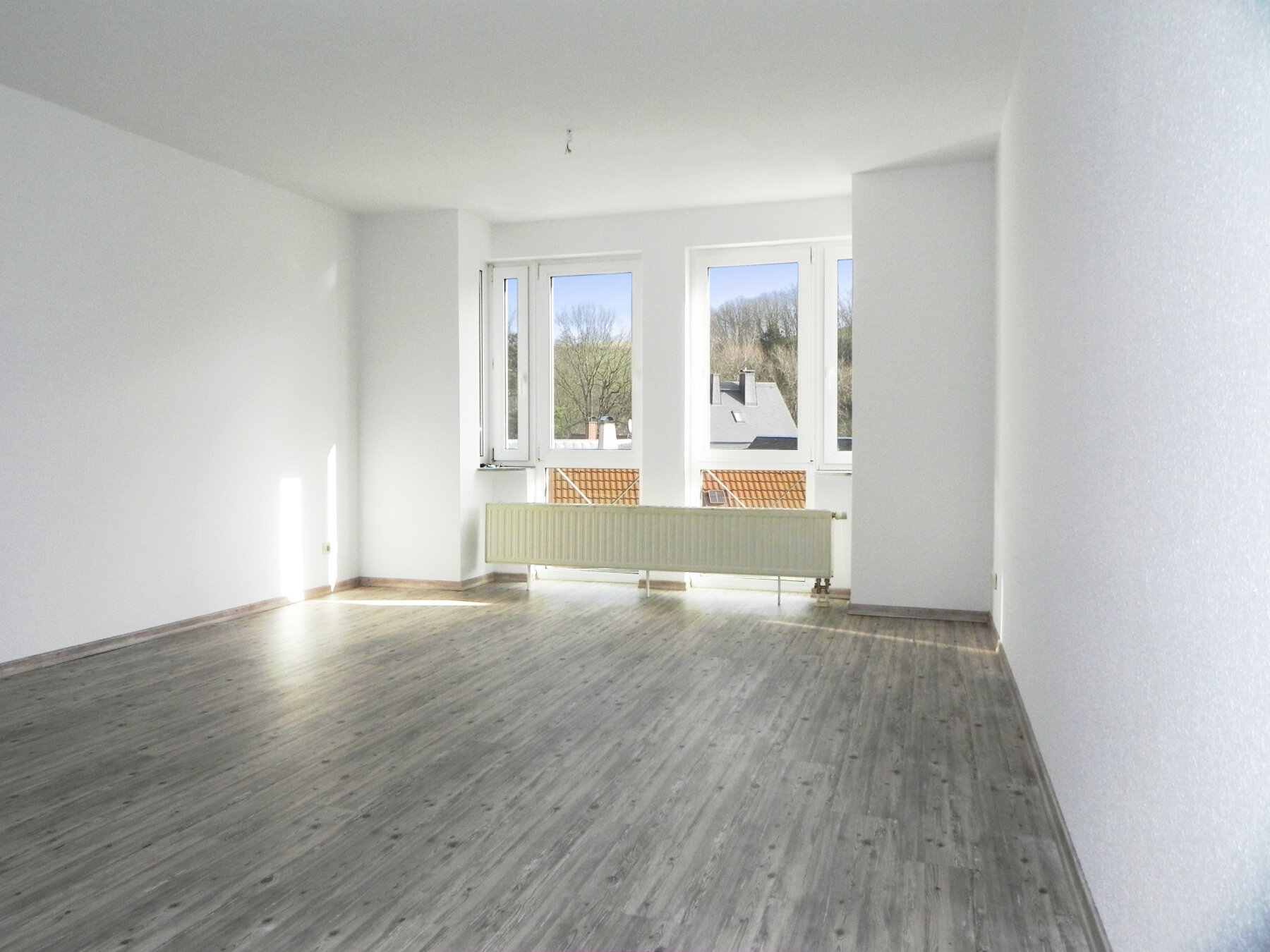 Wohnung zur Miete 370 € 2 Zimmer 67,9 m²<br/>Wohnfläche 2.<br/>Geschoss Greiz Greiz 07973