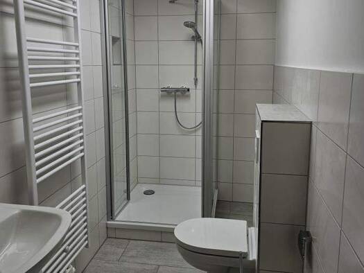 Wohnung zur Miete 389 € 3 Zimmer 72,5 m² Lauenstein 01778