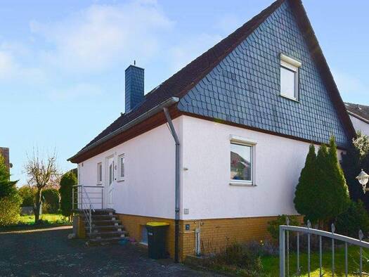 Einfamilienhaus zum Kauf 320.000 € 4 Zimmer 114 m² 679 m² Grundstück Luthe Wunstorf 31515